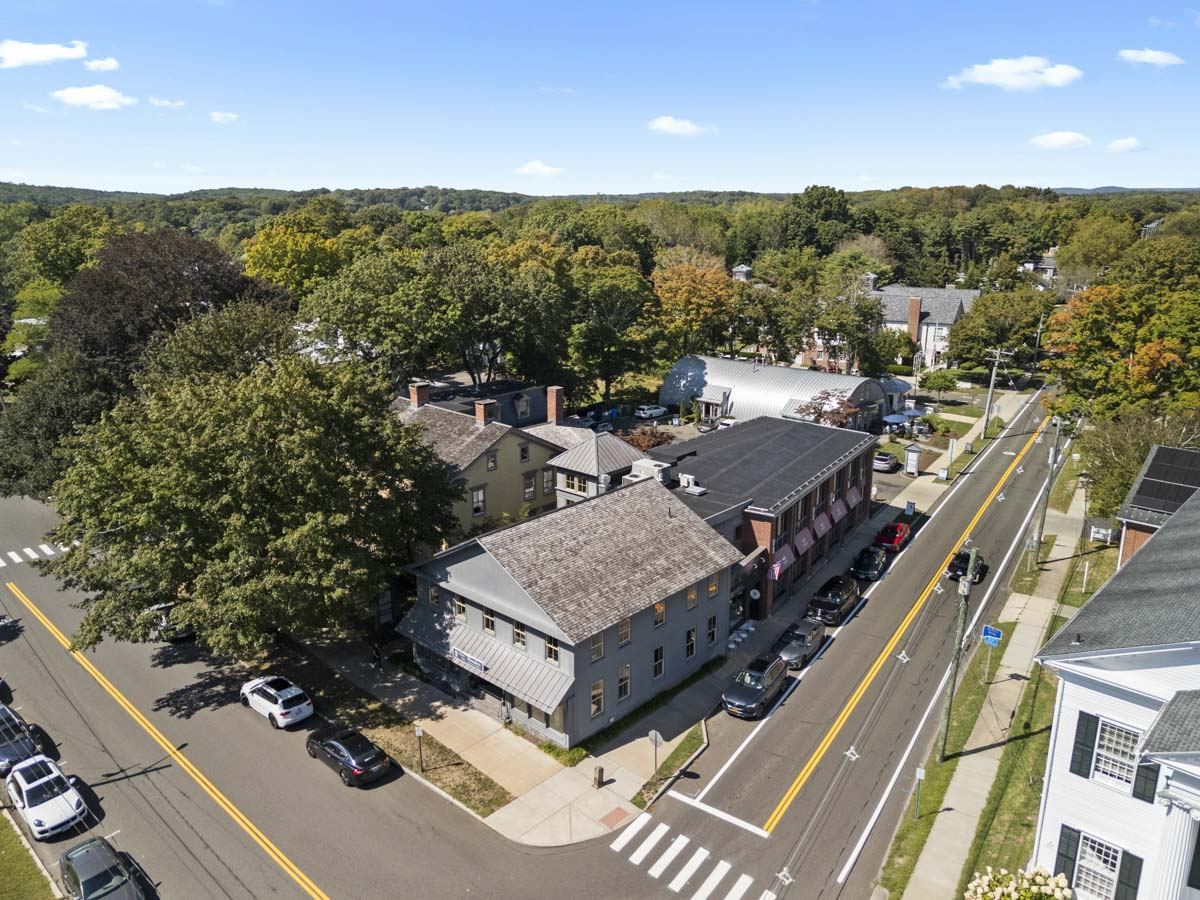 102 Broad Street photo 3